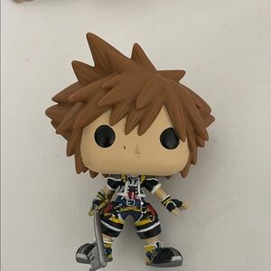 Funko Sora Pop! Vinyl Figure - Brown Hair, Black & Yellow Outfit
